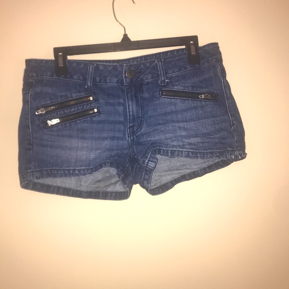 AE shorts size 8